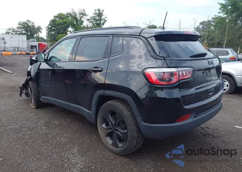 2019 Jeep Compass Altitude 4X4 z USA, uszkodzony, nr VIN 3C4NJDBB9KT723909